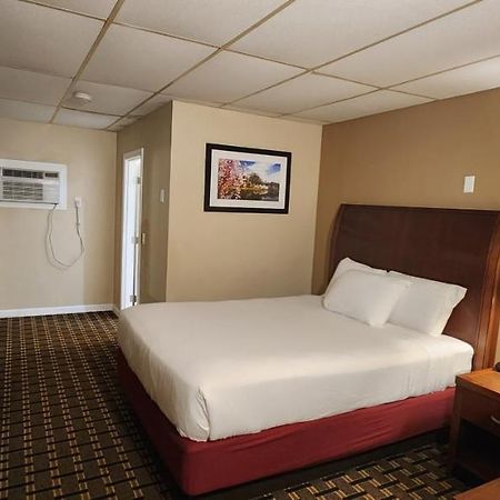 Nashoba Valley Inn & Suites Ayer Exteriér fotografie