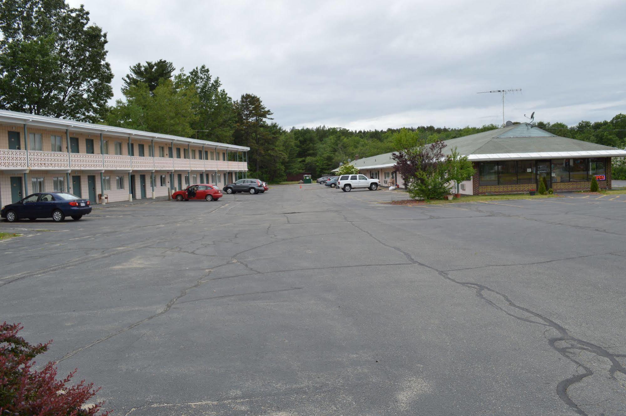 Nashoba Valley Inn & Suites Ayer Exteriér fotografie