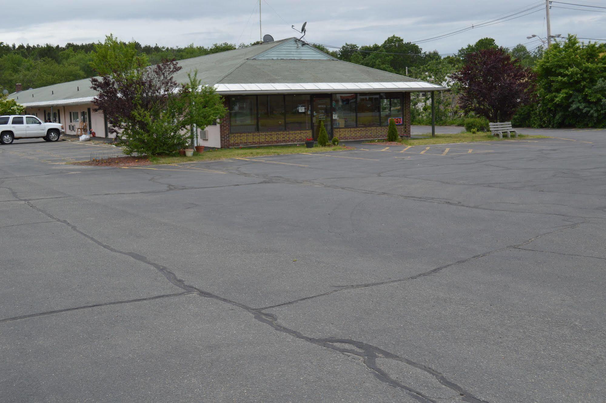 Nashoba Valley Inn & Suites Ayer Exteriér fotografie