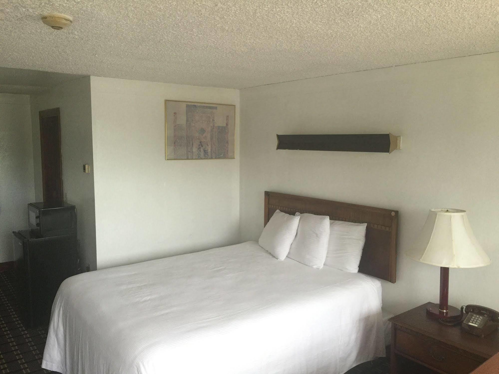 Nashoba Valley Inn & Suites Ayer Exteriér fotografie