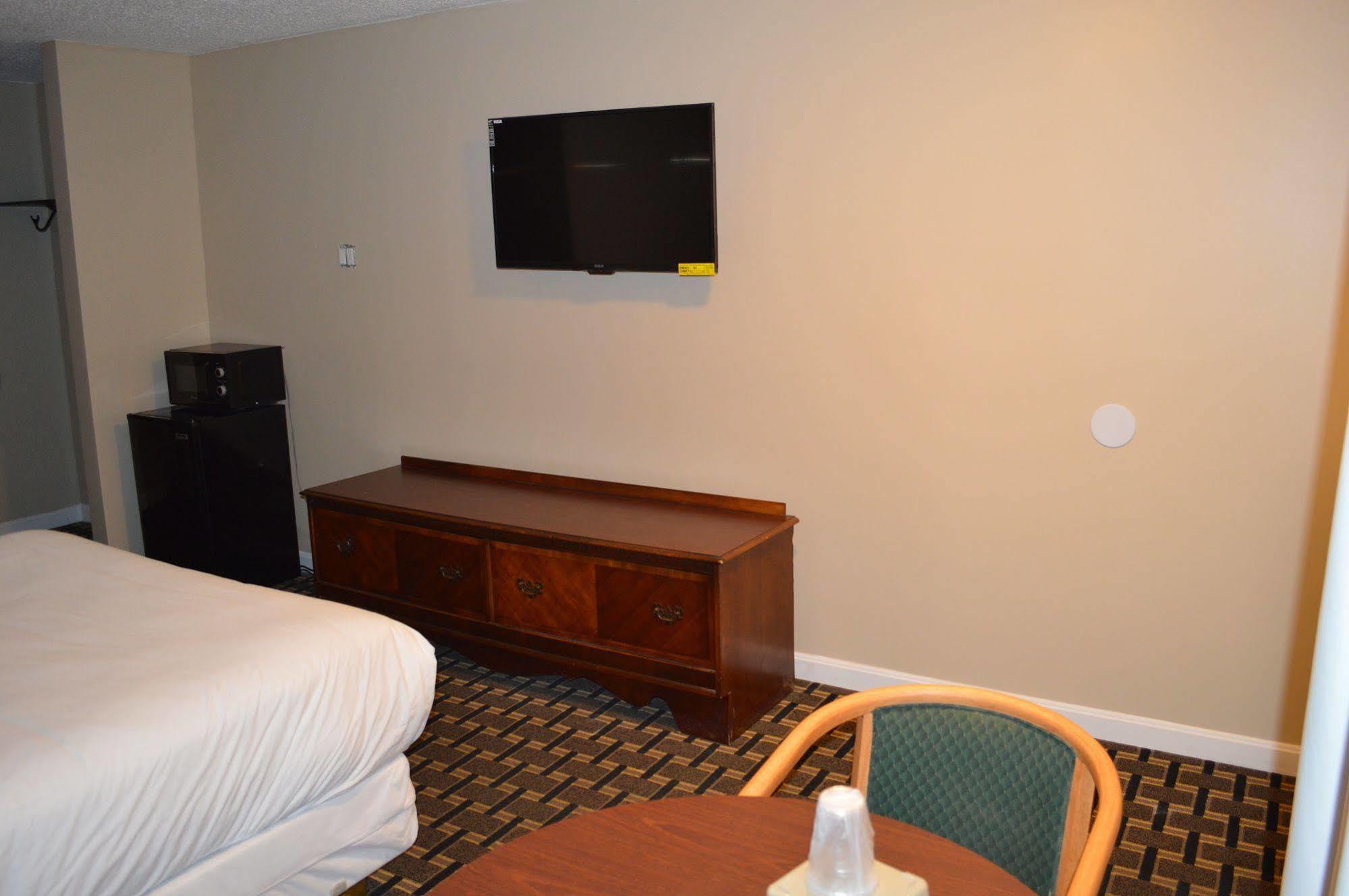 Nashoba Valley Inn & Suites Ayer Exteriér fotografie